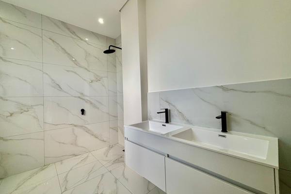 4 Bedroom Property for Sale in Sandown Western Cape